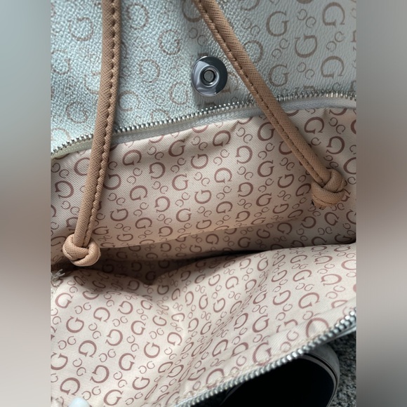 Guess Back pack - Picture 2 of 3